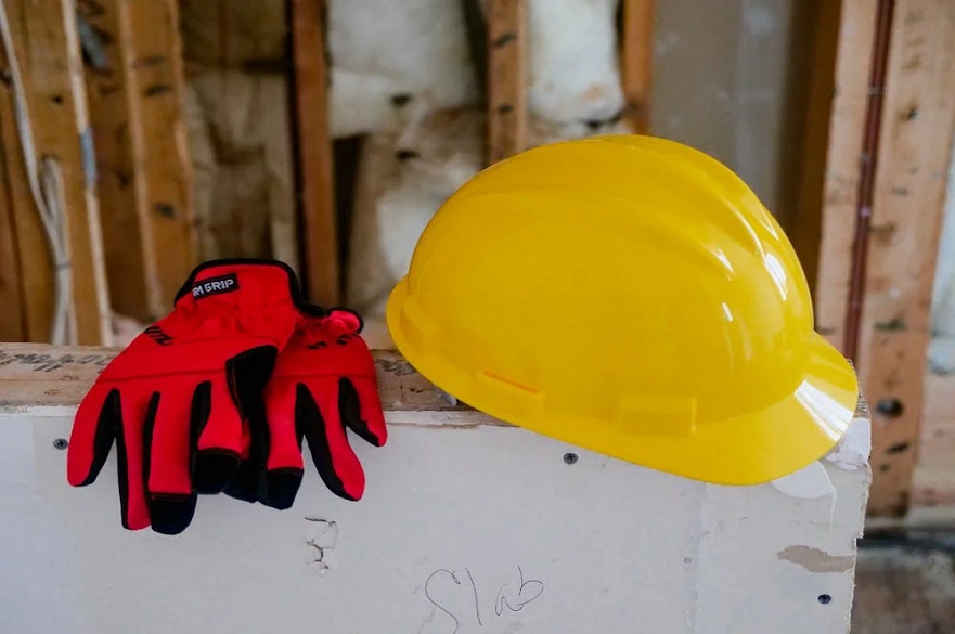 Hardhat and Gloves